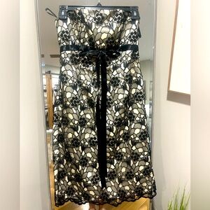 White House Black Market size 0 strapless black and white floral dress.